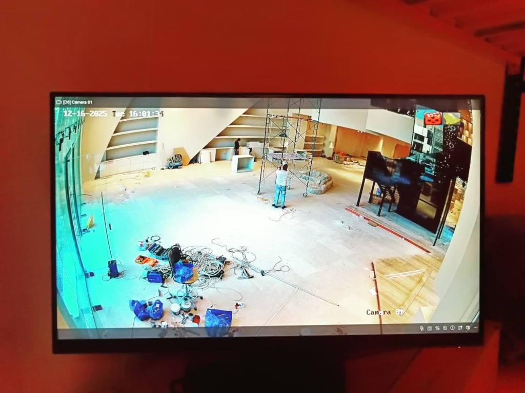 High-Ceiling Cable Routing During Showroom Fit-Out