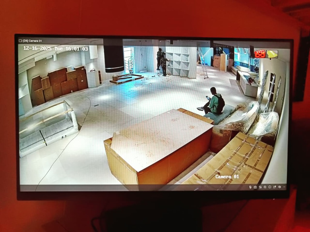Main Furniture Display Hall & Interior Vignettes